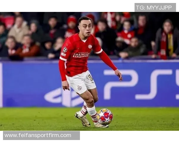 埃因霍温主帅严守纪律德斯特因迟到无缘欧冠首发阵容