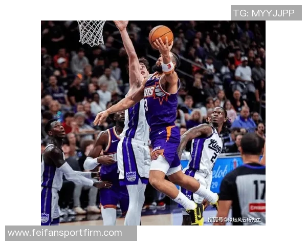 布克NBA生涯总得分突破17300分荣登历史得分榜前100名