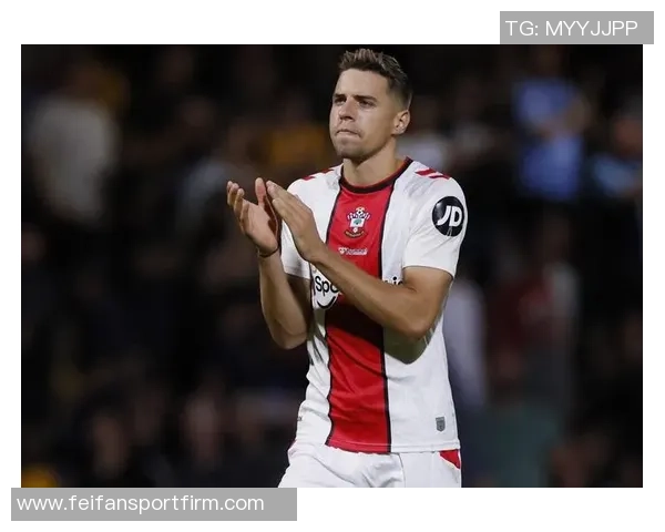 罗马诺透露维拉以1000万加200万奖金签下格雷米奥19岁右边锋阿利松HWG